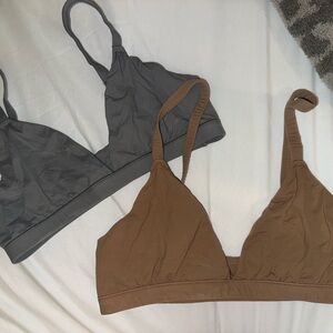 2 Skims Fits Everybody Triangle Bralettes! Size medium; lightly used